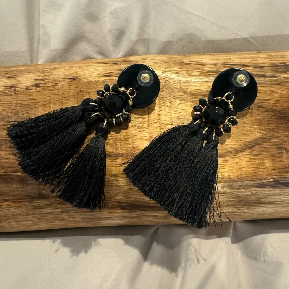 Post-backed black fashion earrings